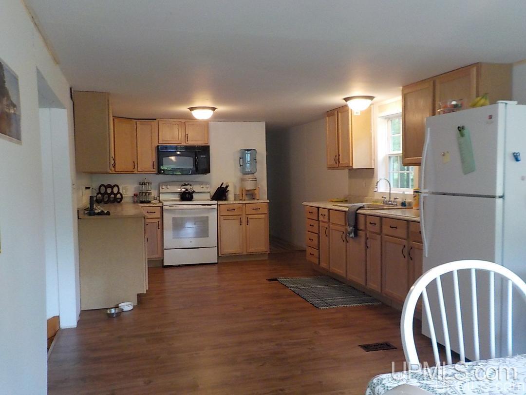 171 Swan Lake Road Crystal Falls, MI 49920 - Photo 3 of 27