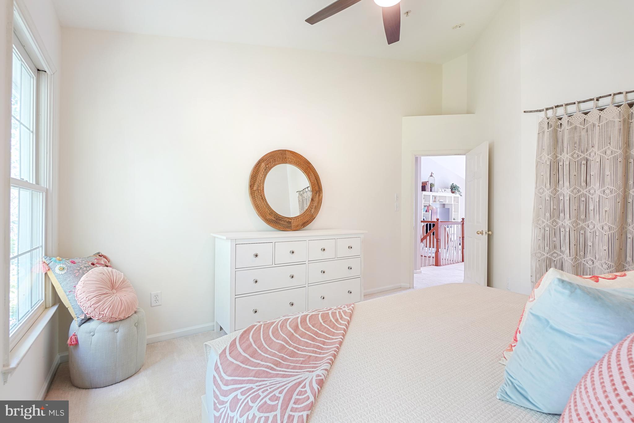 305 Hart Road Gaithersburg, MD 20878 - Photo 34 of 49 Bedroom 3