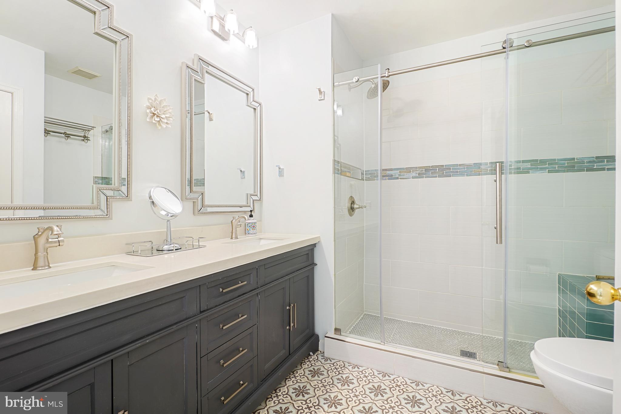 305 Hart Road Gaithersburg, MD 20878 - Photo 35 of 49 Full Bath