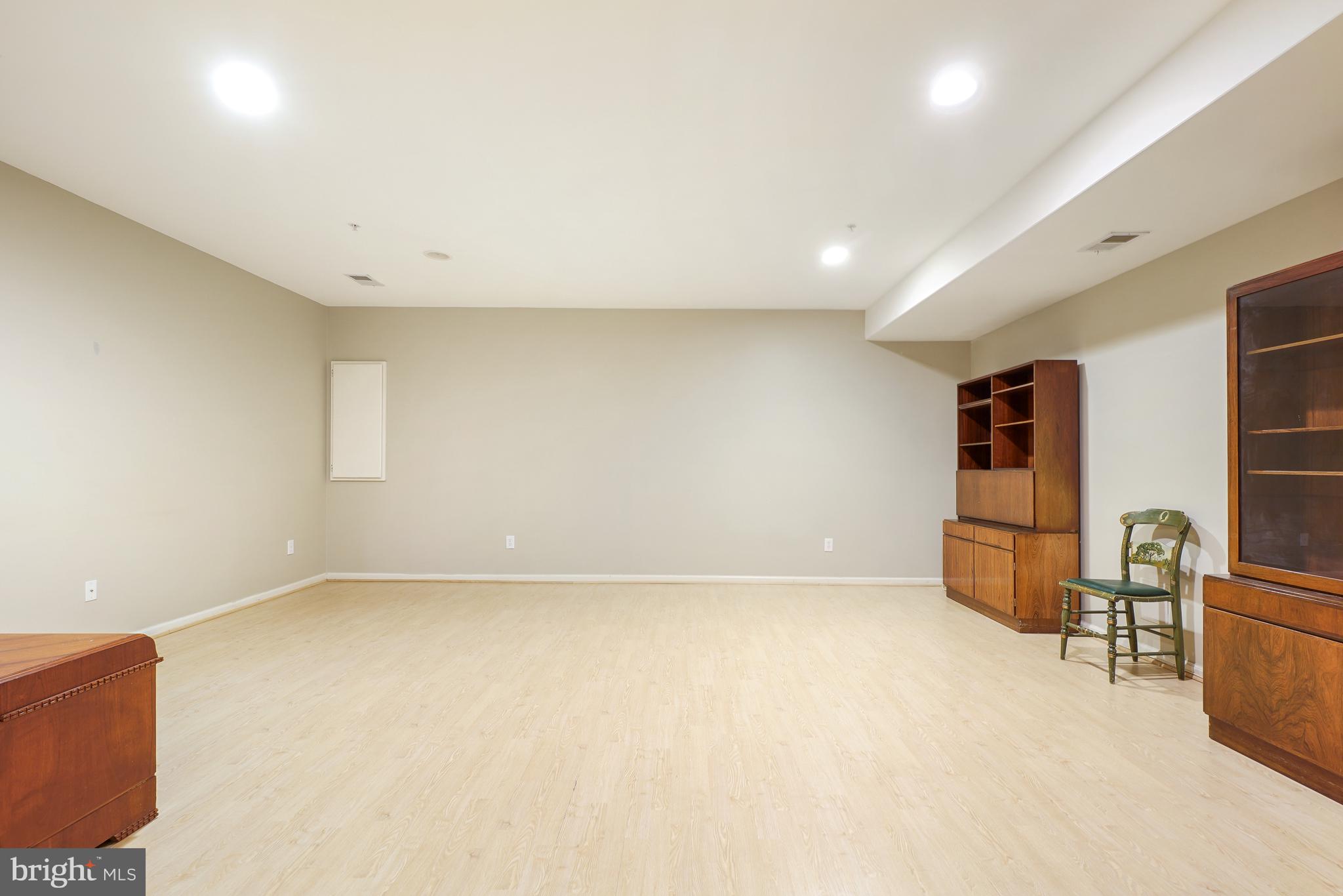 305 Hart Road Gaithersburg, MD 20878 - Photo 43 of 49 Lower Level Rec Room