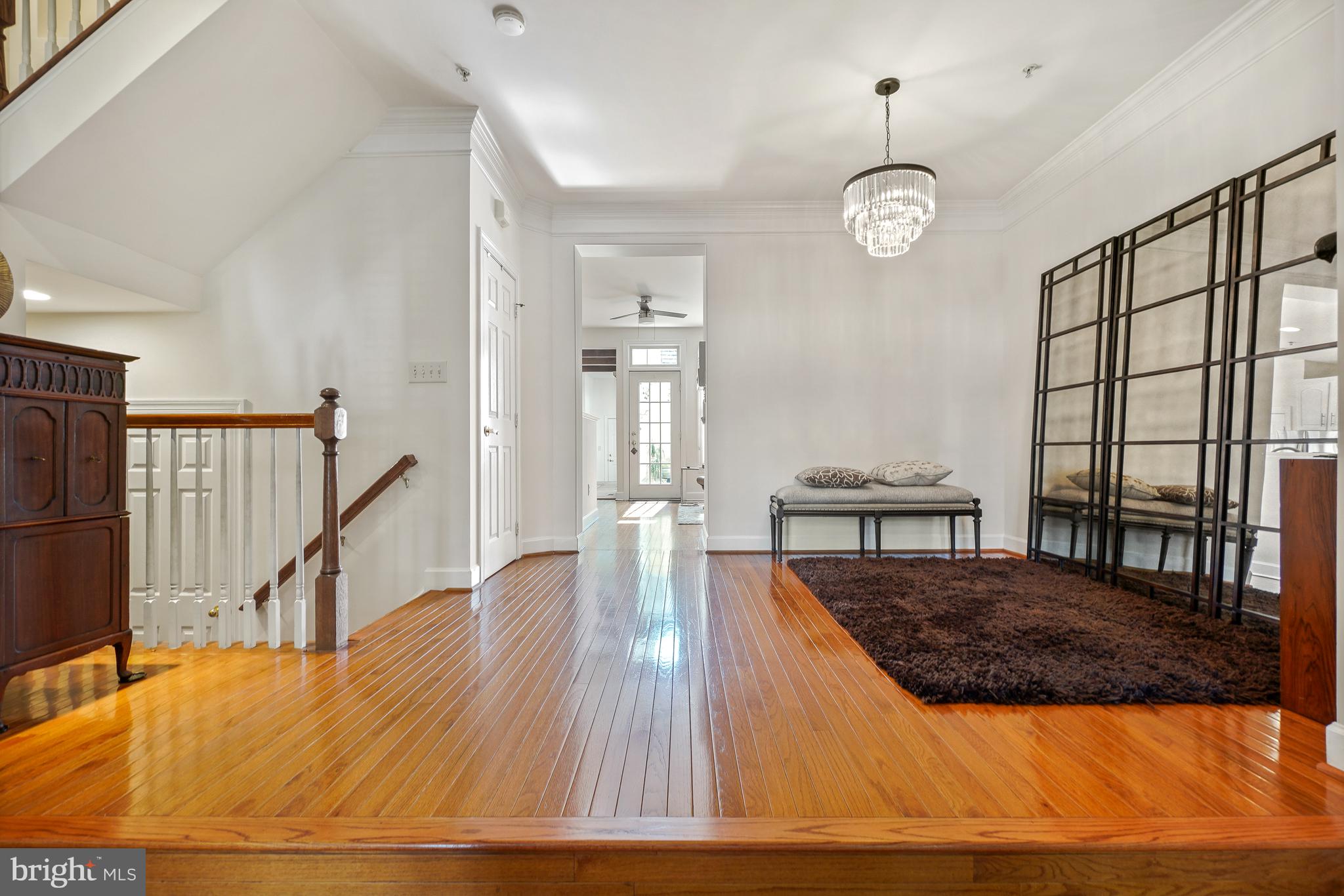 305 Hart Road Gaithersburg, MD 20878 - Photo 7 of 49 Dining