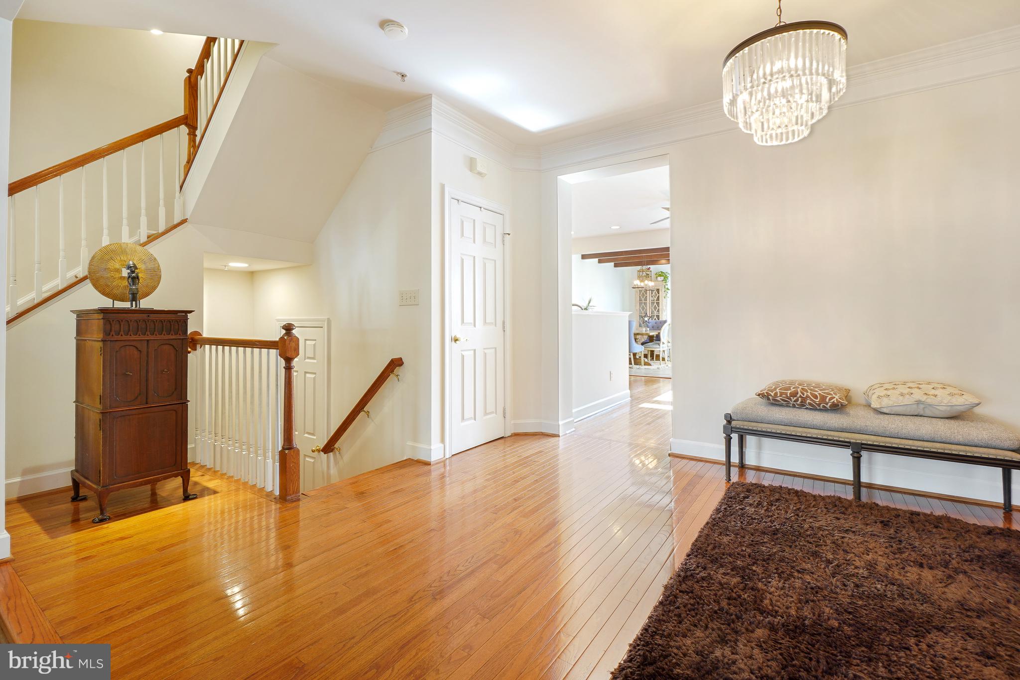 305 Hart Road Gaithersburg, MD 20878 - Photo 8 of 49 Dining