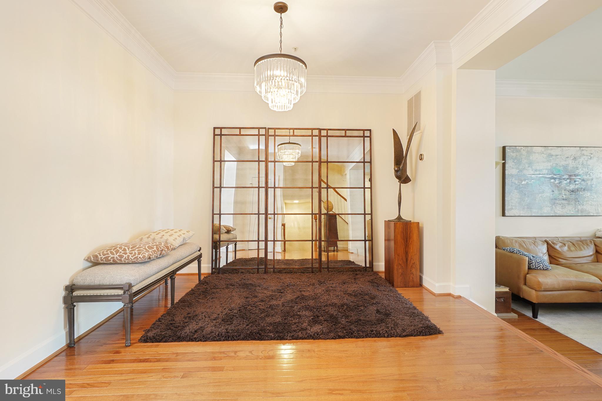 305 Hart Road Gaithersburg, MD 20878 - Photo 9 of 49 Dining