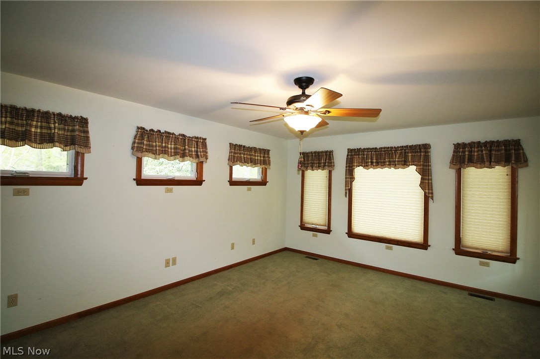 196 Taylor Road Barberton, OH 44203 - Photo 15 of 31 Gallery Image 15