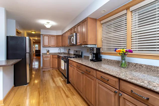 $495,000 | 5148 South Newland Avenue, Chicago, IL 60638