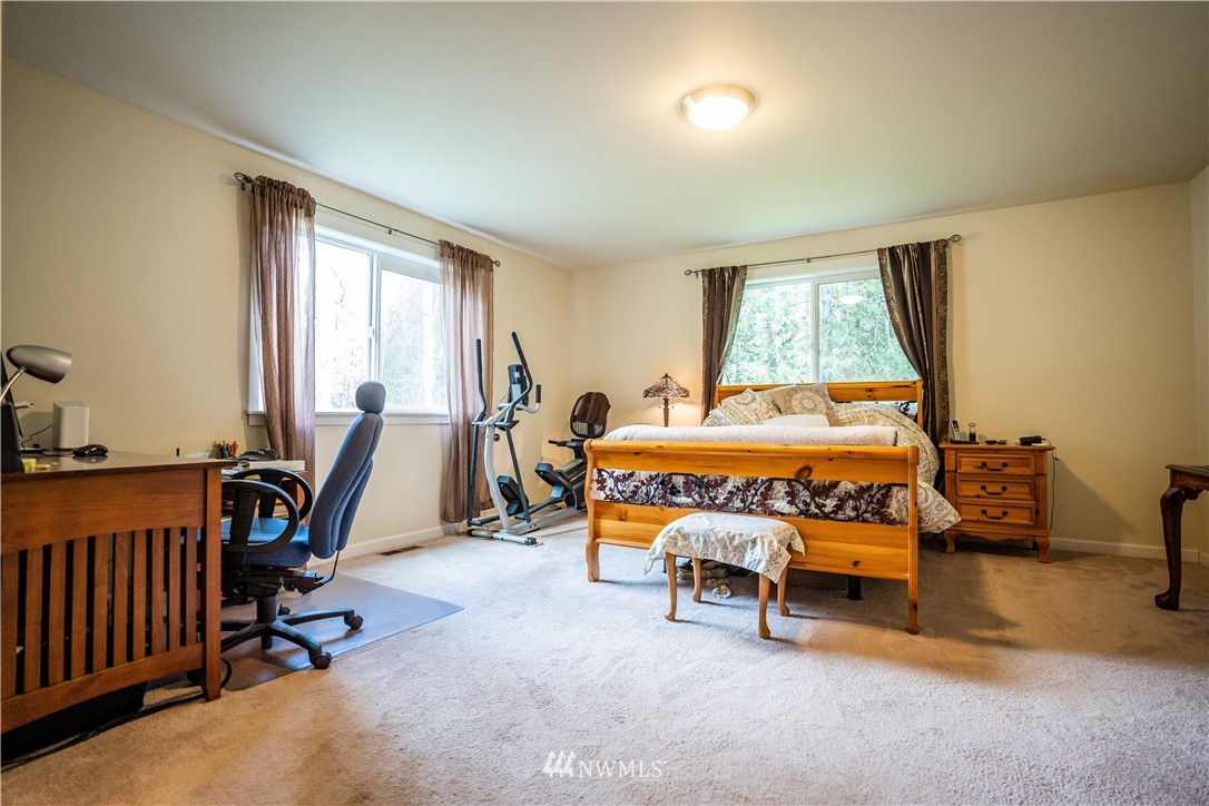 5708 Puget Road Northeast Olympia, WA 98516 - Photo 20 of 31 Gallery Image 20