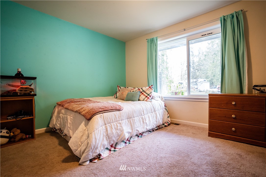5708 Puget Road Northeast Olympia, WA 98516 - Photo 24 of 31 Gallery Image 24