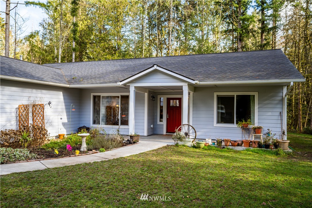 5708 Puget Road Northeast Olympia, WA 98516 - Photo 6 of 31 Gallery Image 6