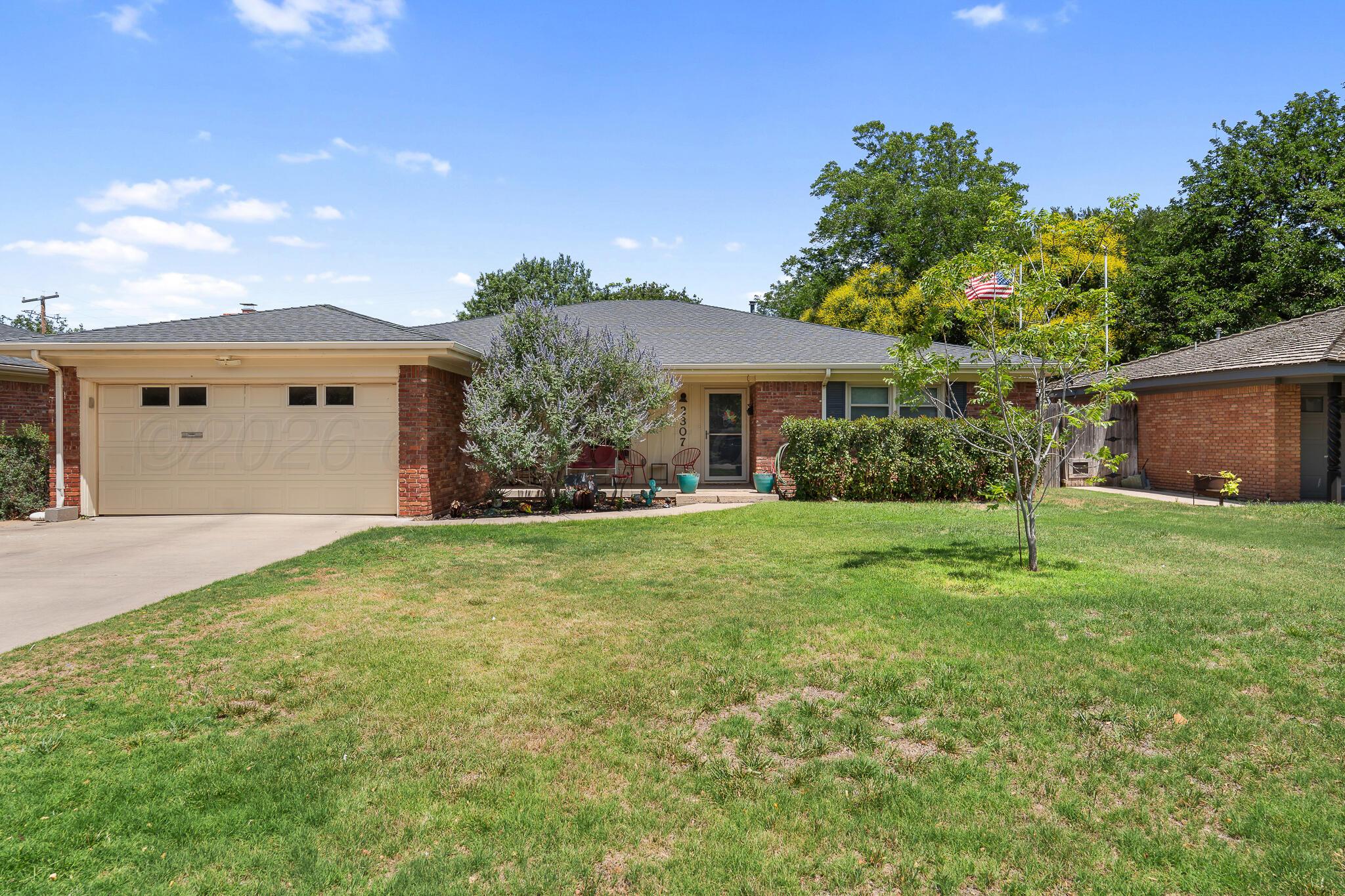 2307 Larry Street Amarillo, TX 79106 - Photo 1 of 35 2307 Larry -36