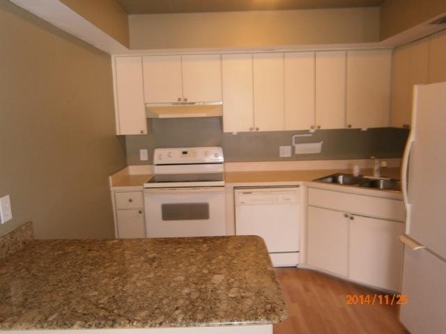 950 South Kanner Highway, Unit 905 Stuart, FL 34994 - Photo 6 of 12 kitchen (2)
