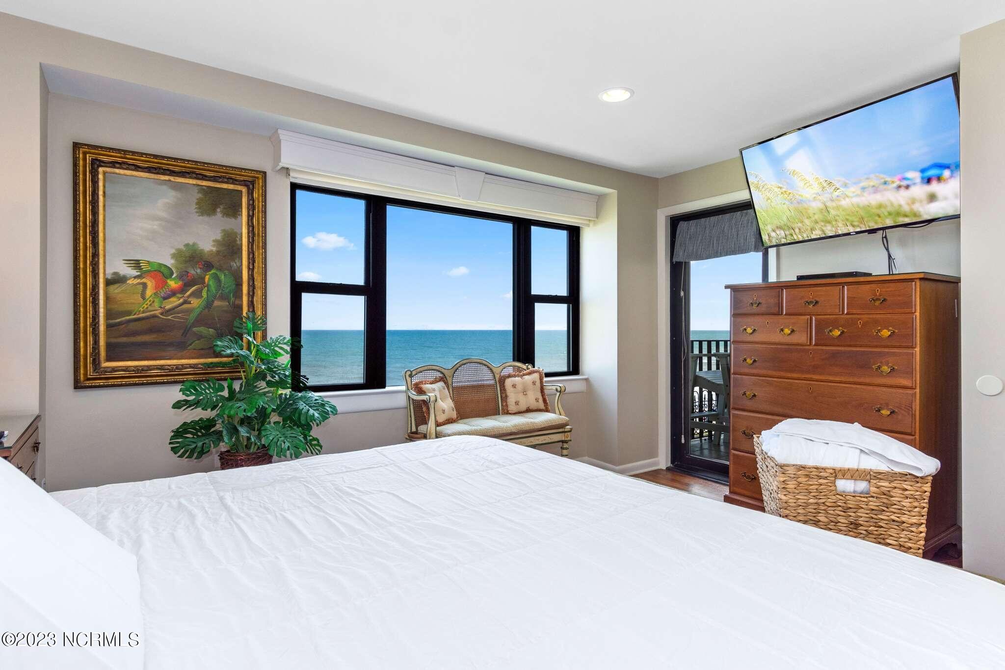 1505 Salter Path Road, Unit 330 Indian Beach, NC 28512 - Photo 19 of 60 Summer Winds 330