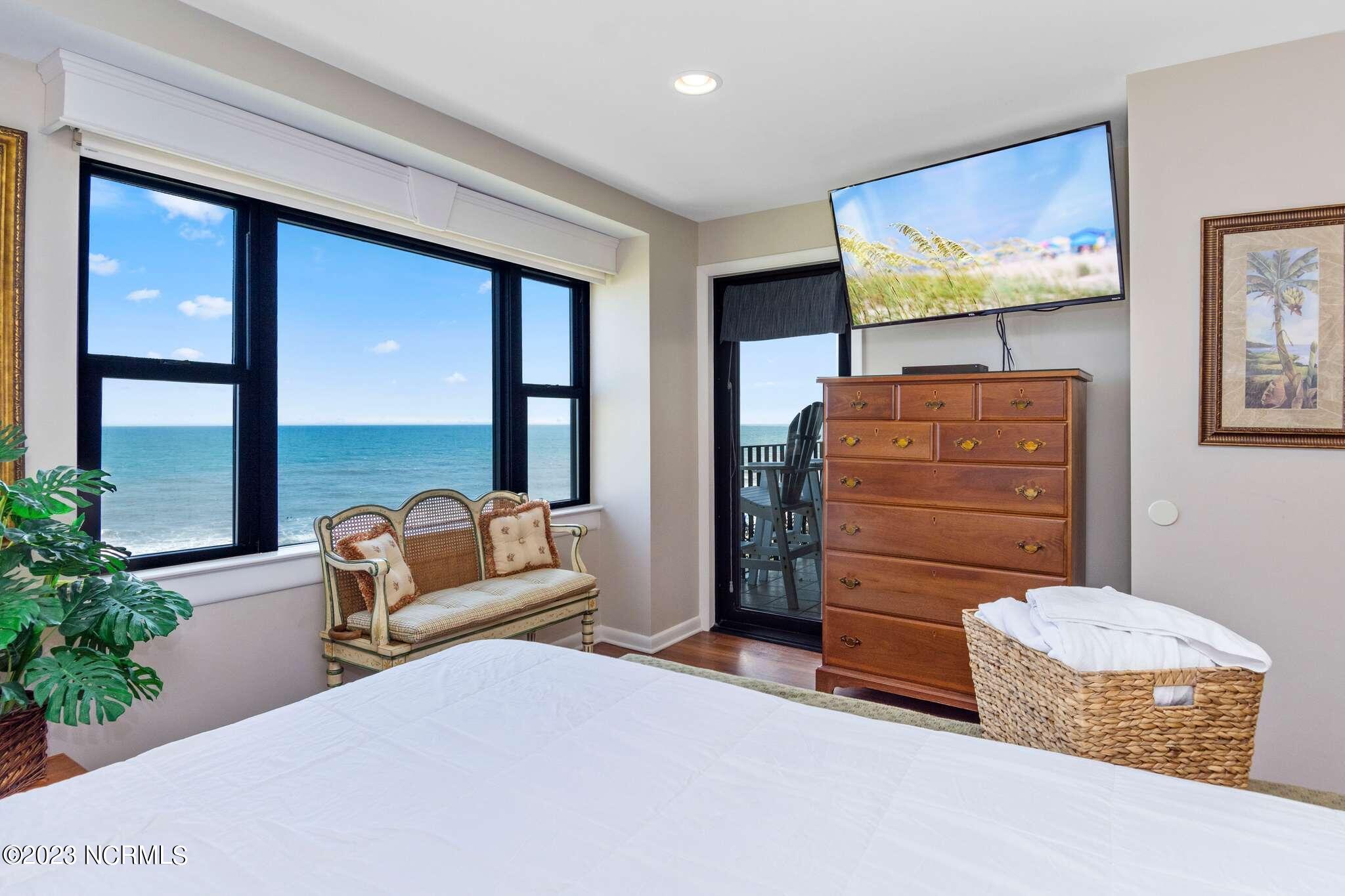 1505 Salter Path Road, Unit 330 Indian Beach, NC 28512 - Photo 21 of 60 Summer Winds 330