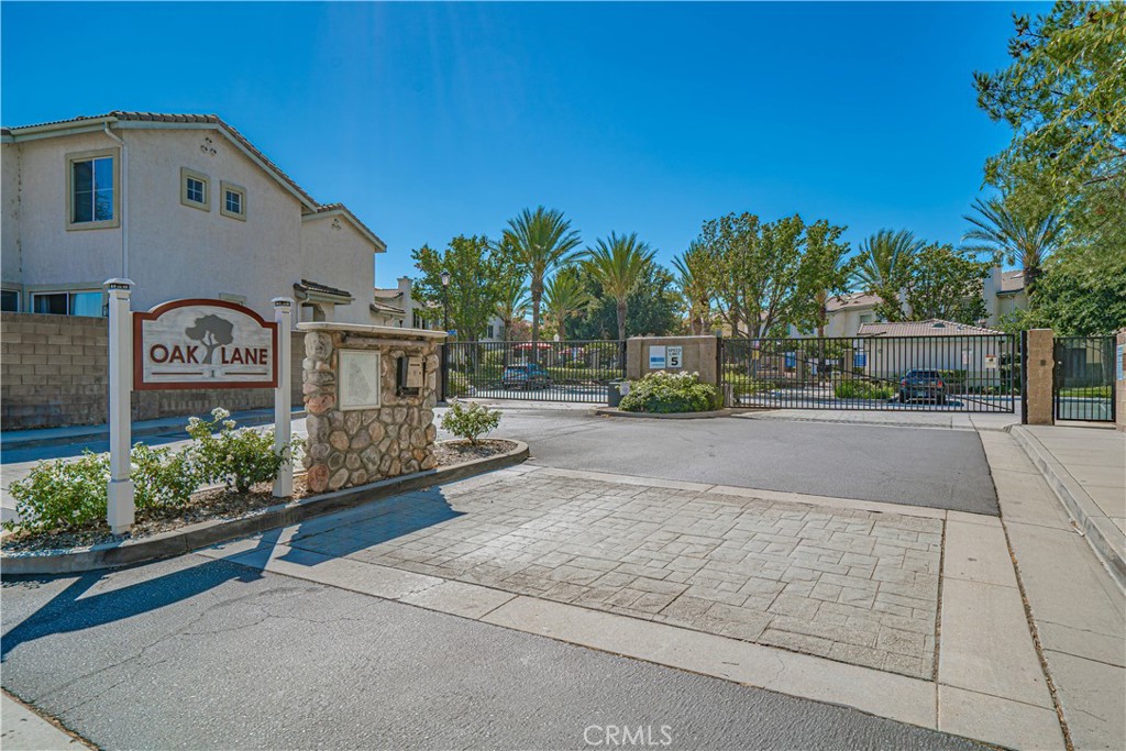 25405 Silver Crest Court Saugus, CA 91350 - Photo 30 of 34