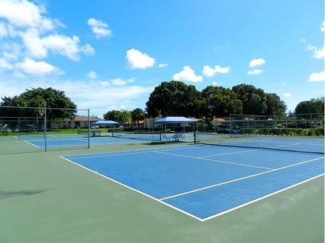 9480 Boca Cove Circle, Unit 415 Boca Raton, FL 33428 - Photo 13 of 16 Tennis court