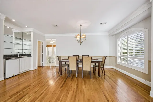 $3,200 | 2422 Dorrington Street, Unit A, Houston, TX 77030