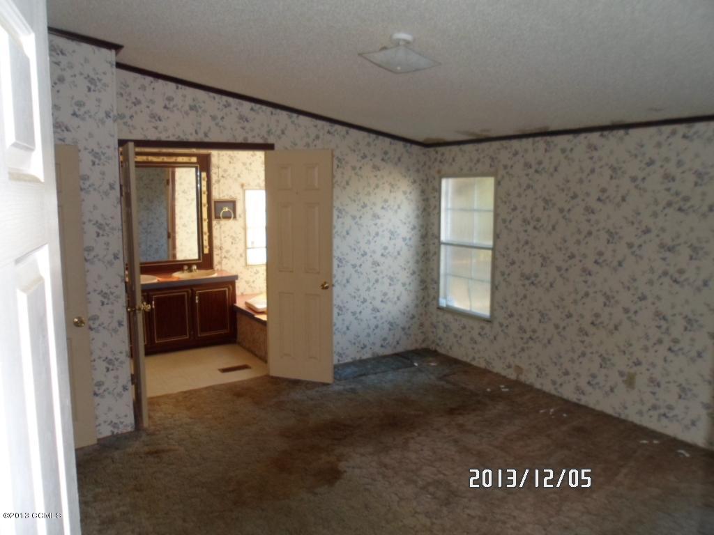 483 Firetower Road Beaufort, NC 28516 - Photo 8 of 14 SAM_5161