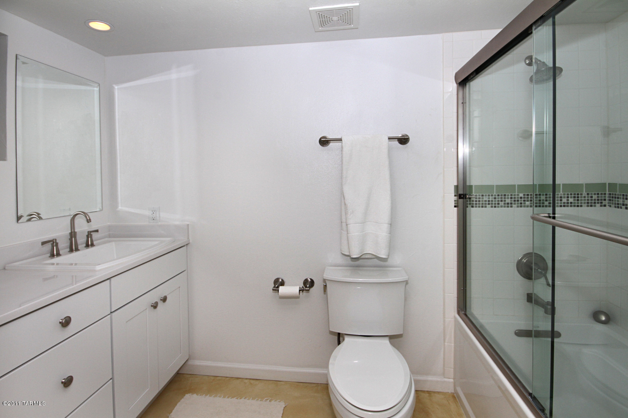 5221 East Alhambra Place Tucson, AZ 85711 - Photo 13 of 20