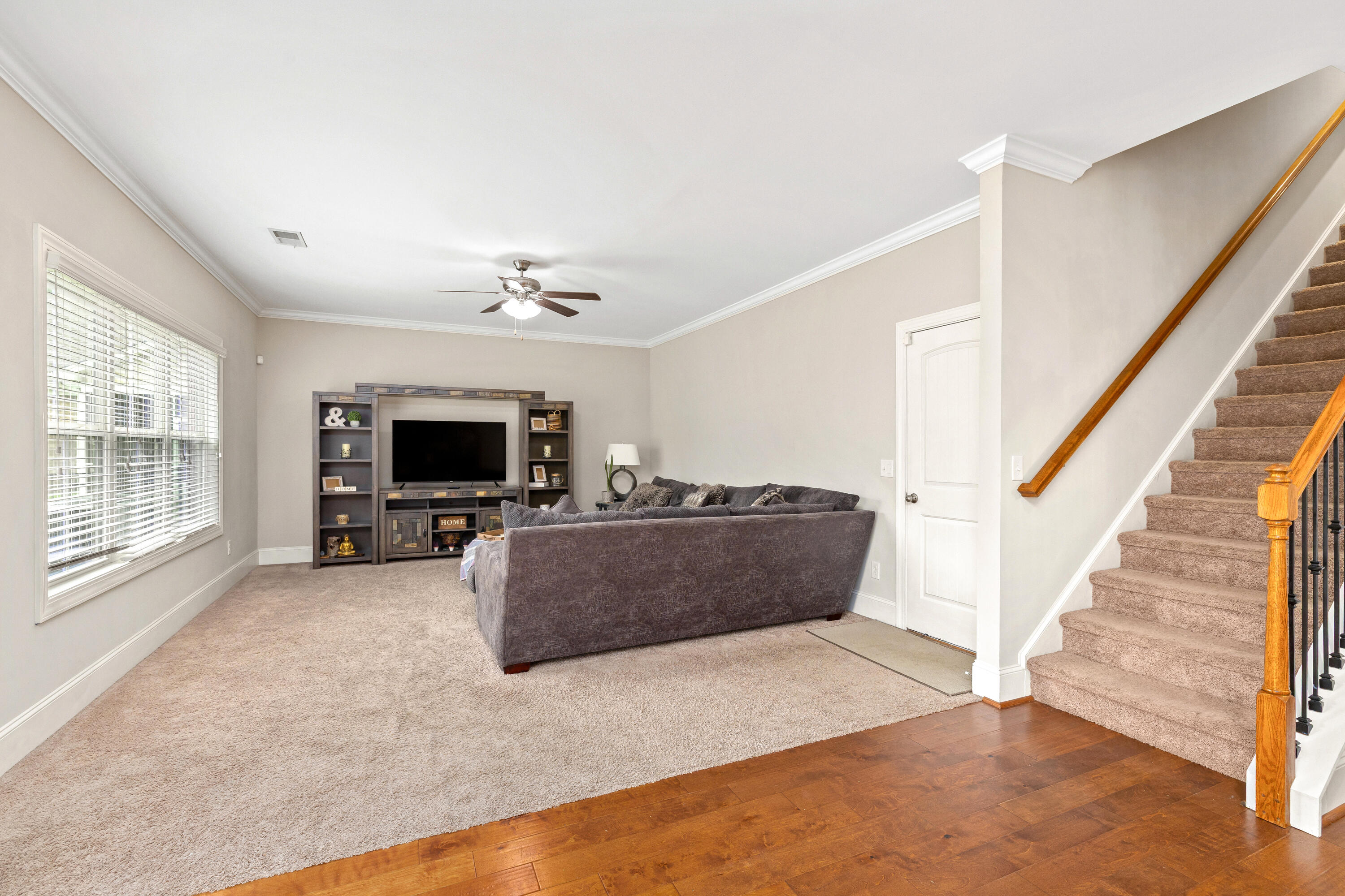 565 Curlew Circle Sumter, SC 29150 - Photo 25 of 46 large greatroom perfect for entertaining with guest in the kitchen.