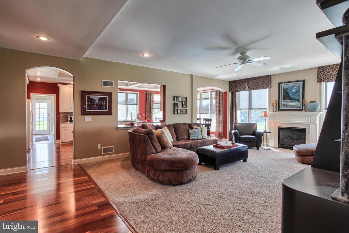 2133 Colleens Way Lancaster, PA 17601 - Photo 17 of 49 Gallery Image 17
