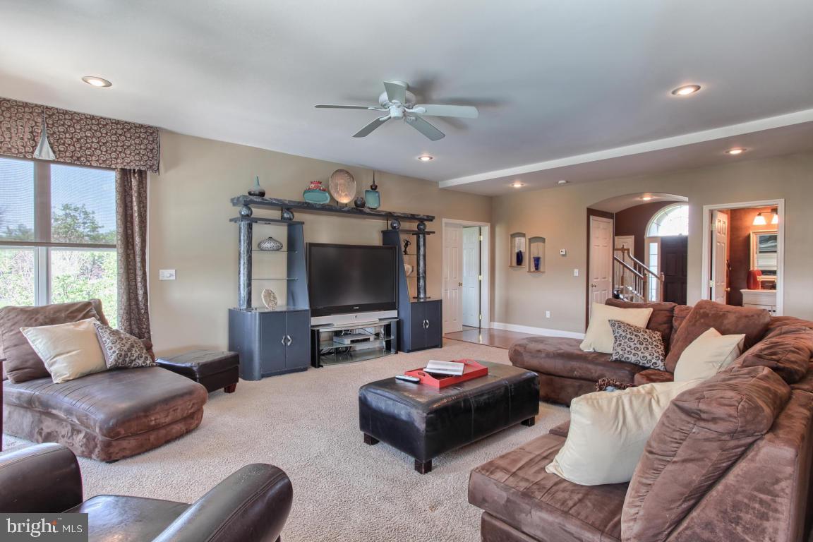 2133 Colleens Way Lancaster, PA 17601 - Photo 18 of 49 Gallery Image 18