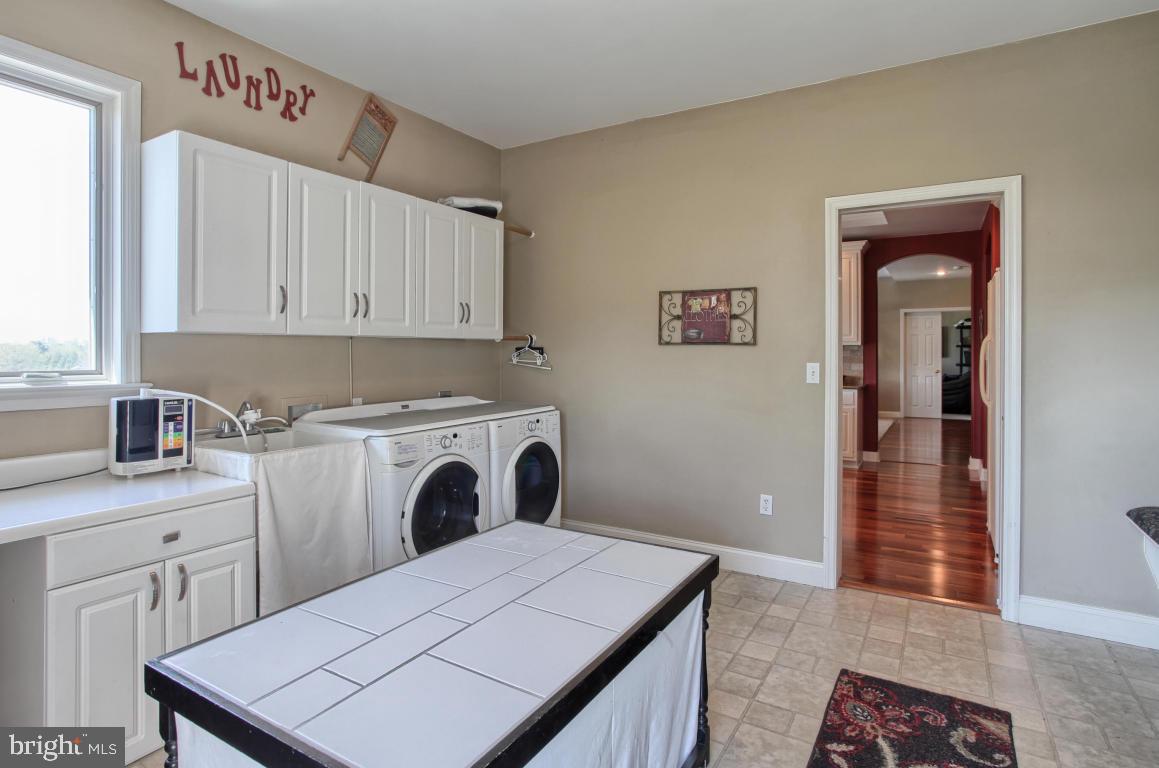 2133 Colleens Way Lancaster, PA 17601 - Photo 20 of 49 Gallery Image 20