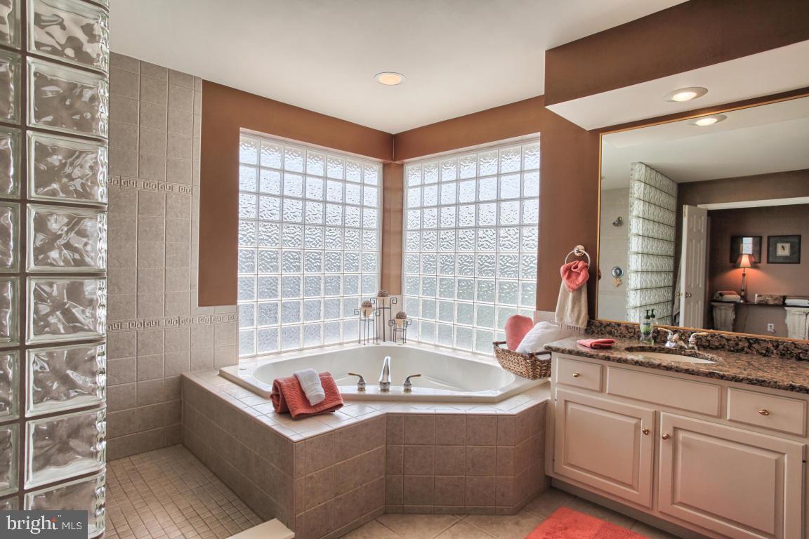2133 Colleens Way Lancaster, PA 17601 - Photo 26 of 49 Gallery Image 26