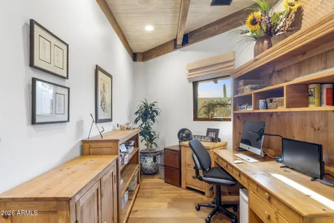 $3,425,000 | 5700 North 33rd Place, Paradise Valley, AZ 85253
