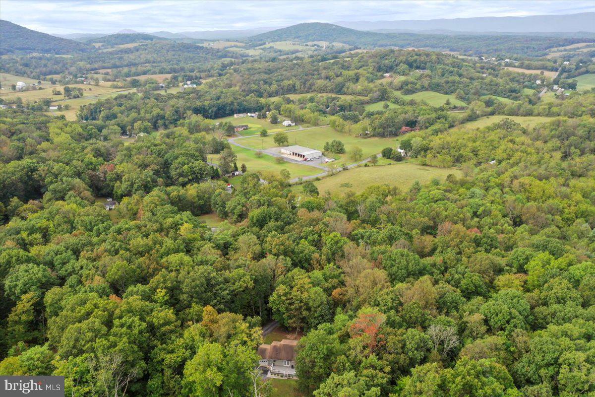 2726 Cave Ridge Road Mount Jackson, VA 22842 - Photo 34 of 39 a view of a city with mountain view