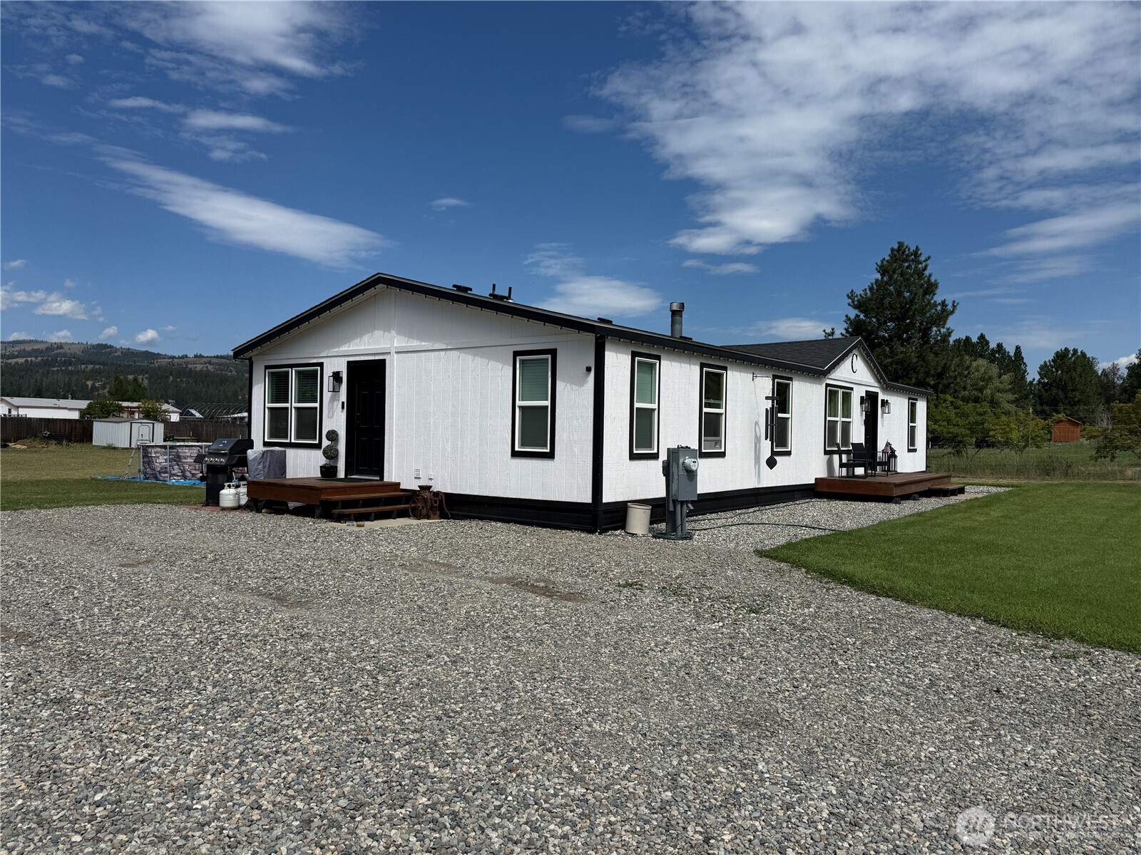 27 Heron Loop Republic, WA 99166 - Photo 2 of 27