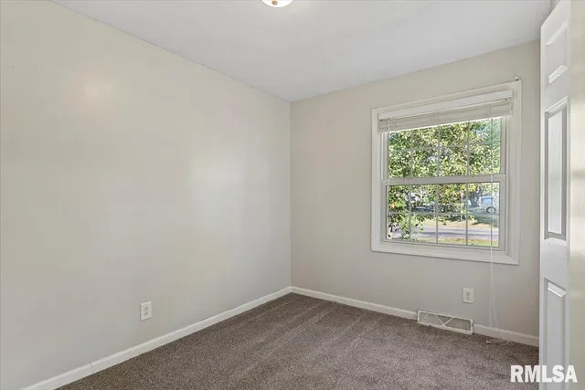 $1,650 | 400 Lexington Heights Drive, Rochester, IL 62563