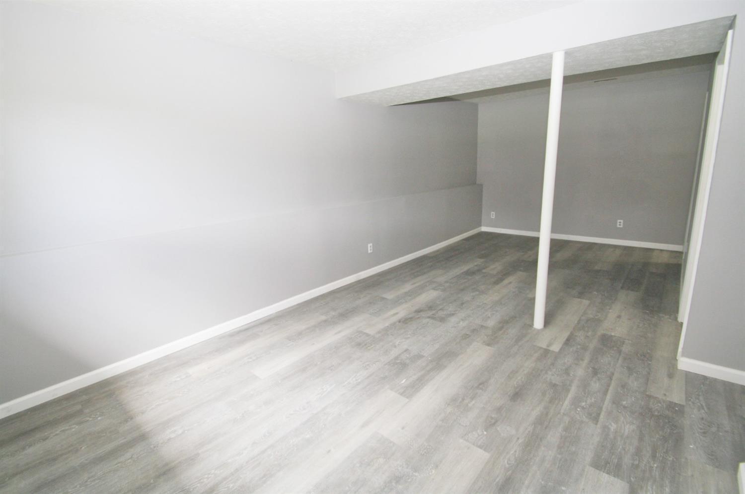 10370 Pippin Road Cincinnati, OH 45231 - Photo 18 of 27 Gallery Image 18