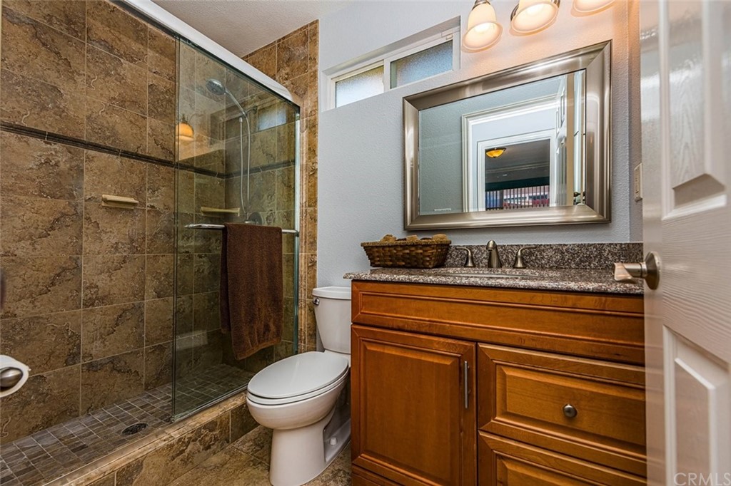 2114 Elden Avenue Costa Mesa, CA 92627 - Photo 28 of 40 Guest Bathroom