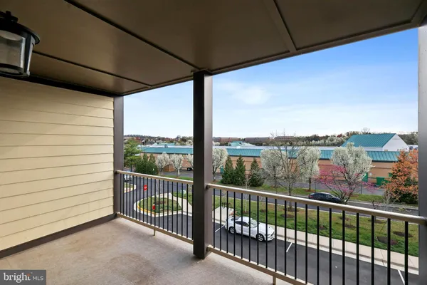 $3,300 | 46007 Woodpecker Square, Sterling, VA 20165