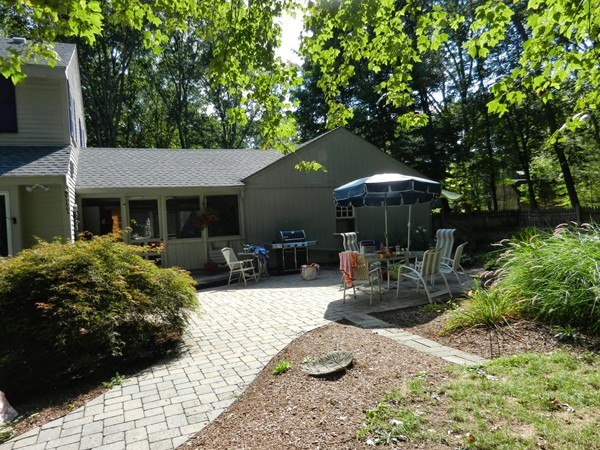 567 Flagg Hill Road Boxborough, MA 01719 - Photo 3 of 19