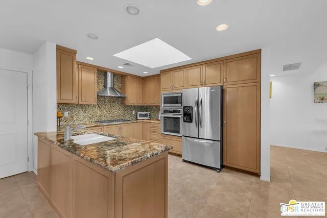 $8,950 | 10 Colgate Drive, Rancho Mirage, CA 92270