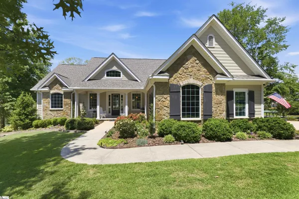 $865,000 | 213 Commonwealth Drive, Ninety Six, SC 29666