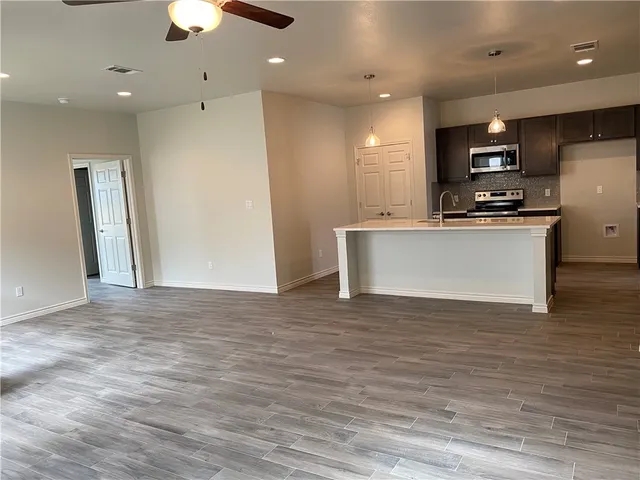 $1,595 | 573 Cr 306 Jarrell Tx 76573, Unit A, Jarrell, TX 76537