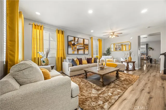 $4,600 | 10159 Julianne Avenue, Hesperia, CA 92345