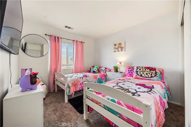 $4,600 | 10159 Julianne Avenue, Hesperia, CA 92345