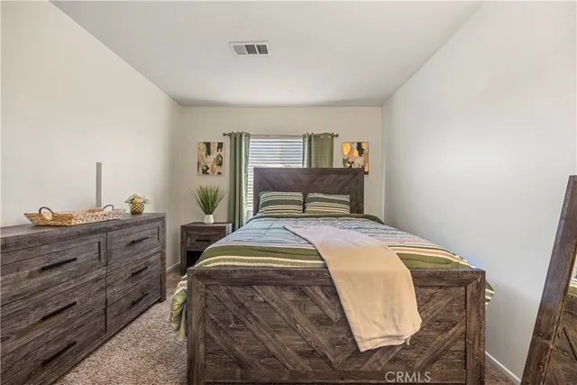 $4,600 | 10159 Julianne Avenue, Hesperia, CA 92345