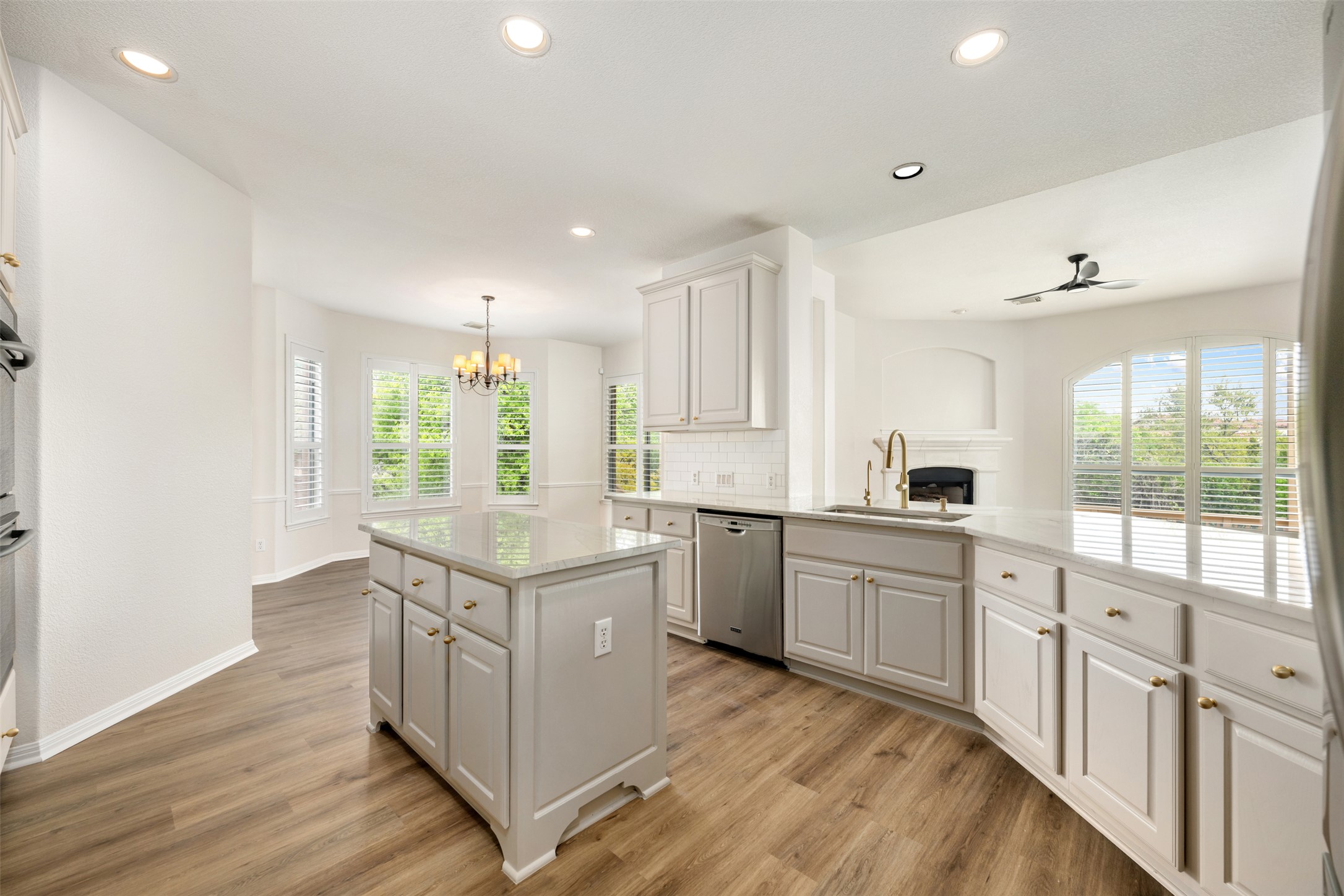 2512 Rio Mesa Drive Austin, TX 78732 - Photo 11 of 35