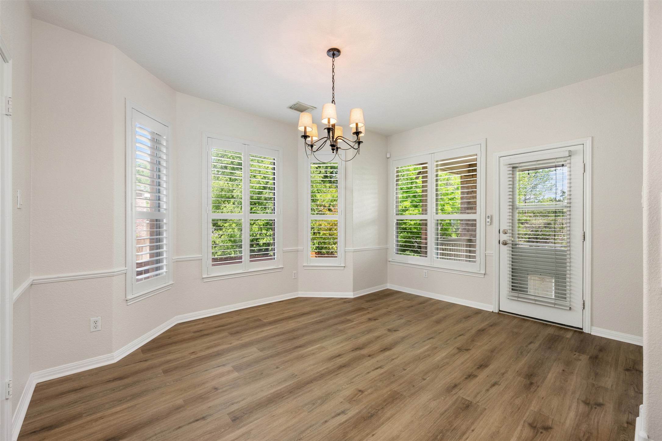 2512 Rio Mesa Drive Austin, TX 78732 - Photo 12 of 35