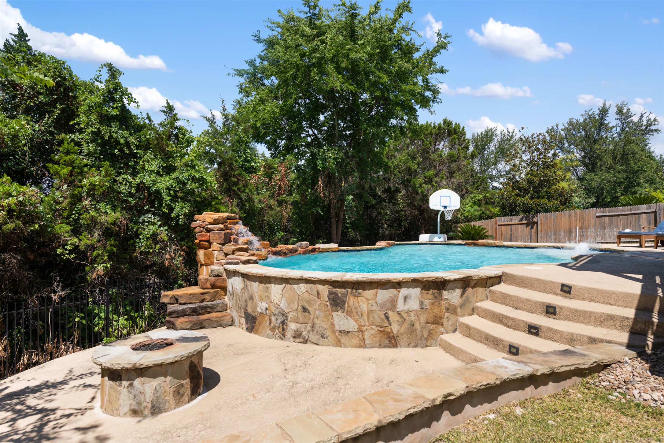 2512 Rio Mesa Drive Austin, TX 78732 - Photo 28 of 35