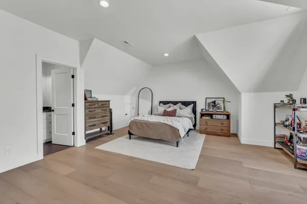 $1,200,000 | 4872 Royal Vw Way, Clarksville, TN 37040