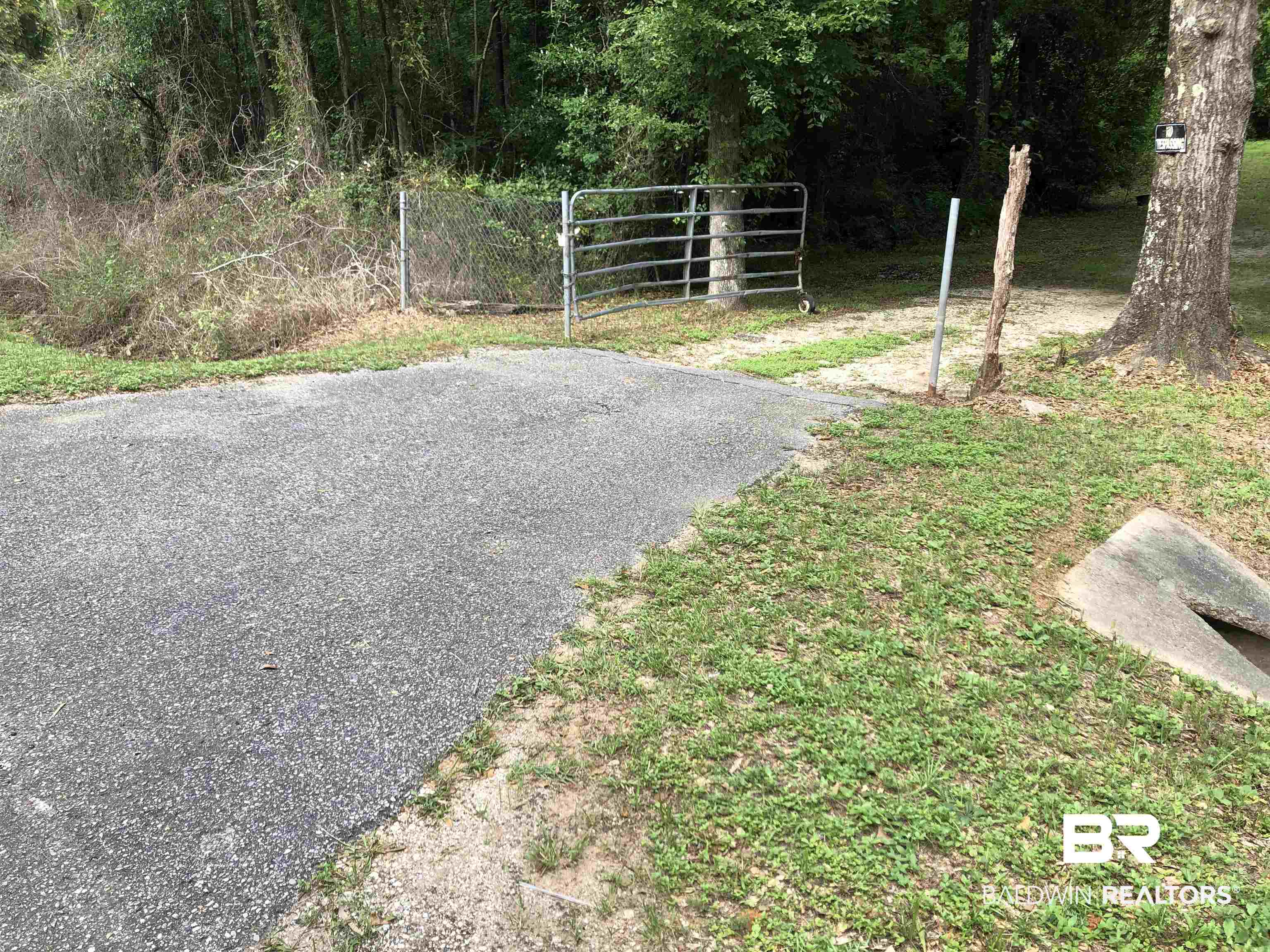 948 Carol Street Mobile, AL 36608 - Photo 1 of 3