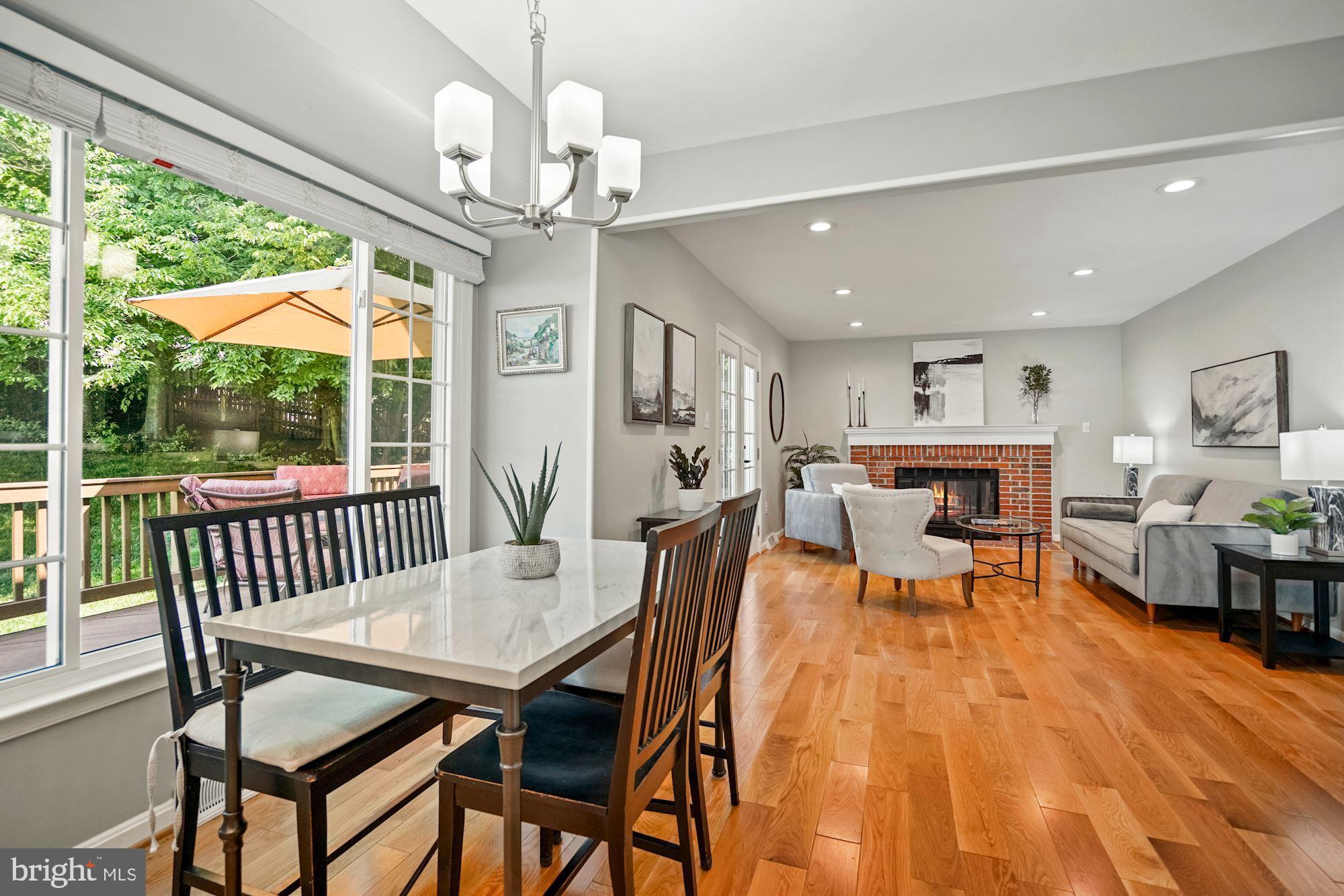 8810 Shadowlake Way Springfield, VA 22153 - Photo 16 of 41 Breakfast nook overlooks nature retreat in backyrd
