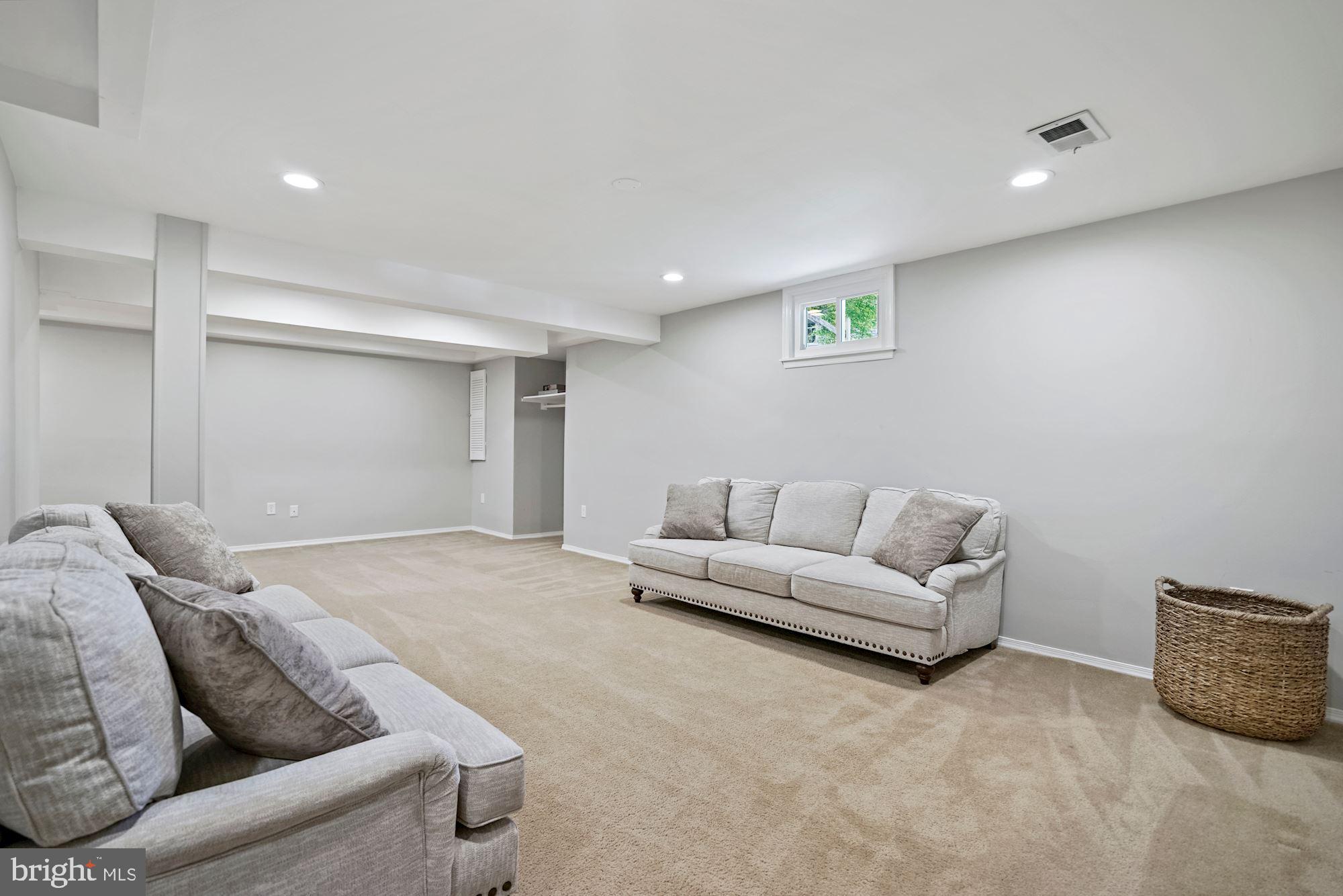 8810 Shadowlake Way Springfield, VA 22153 - Photo 23 of 41 Gaming, media and relaxation in lower level