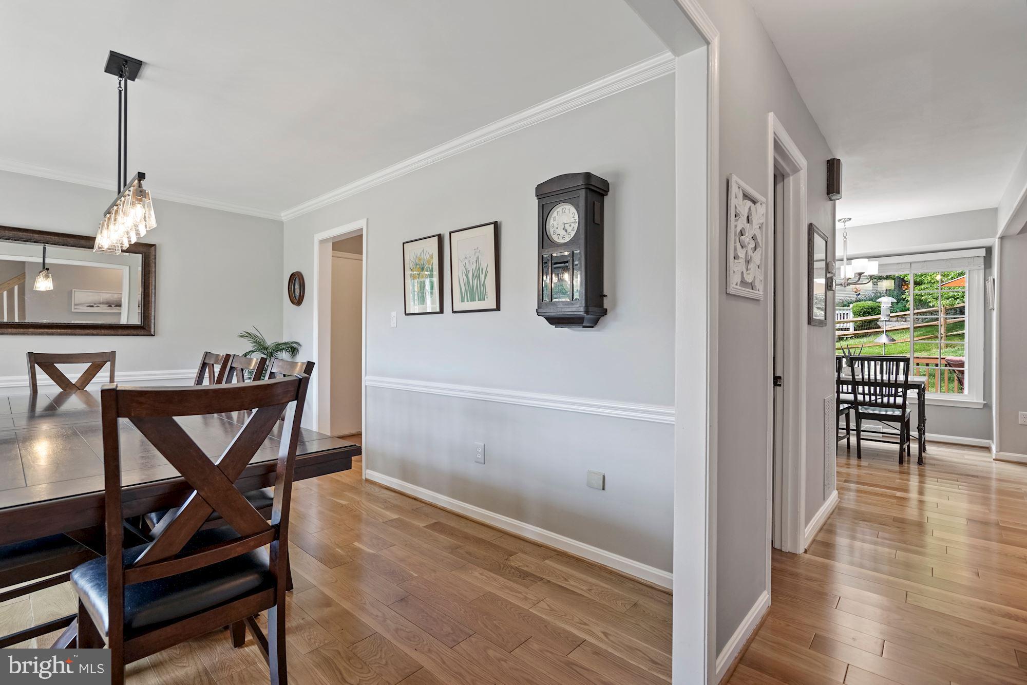 8810 Shadowlake Way Springfield, VA 22153 - Photo 10 of 41 Cool neutral colors throughout