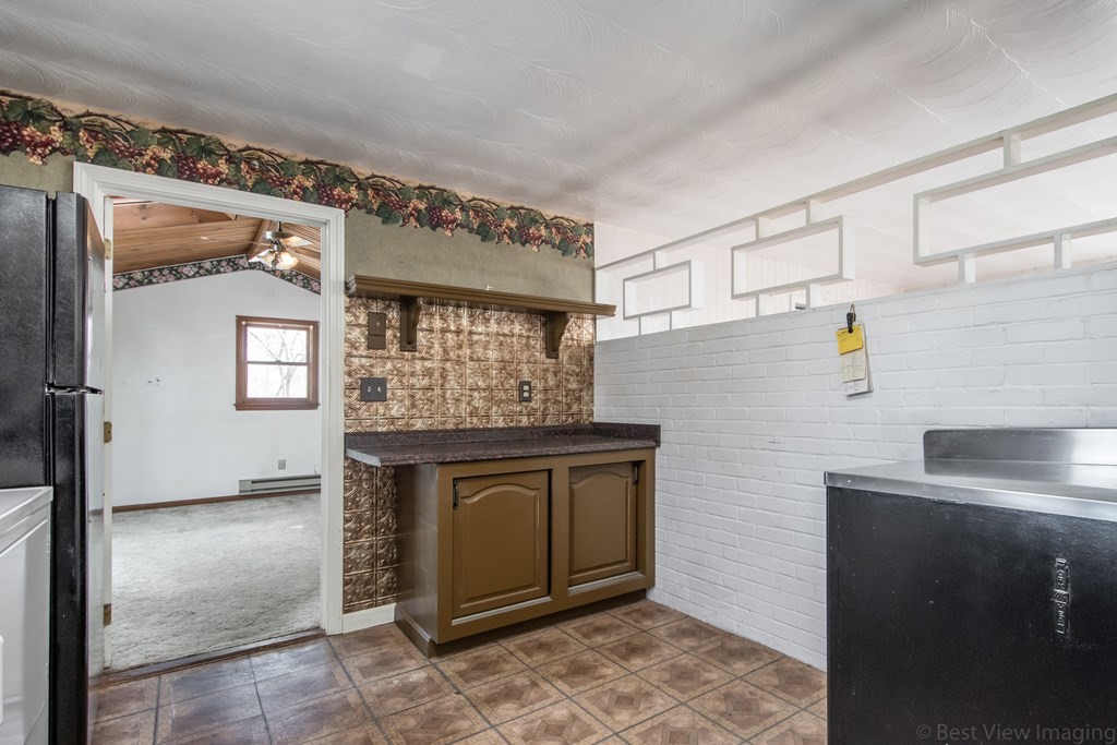 21 Paxton Road Framingham, MA 01701 - Photo 12 of 29