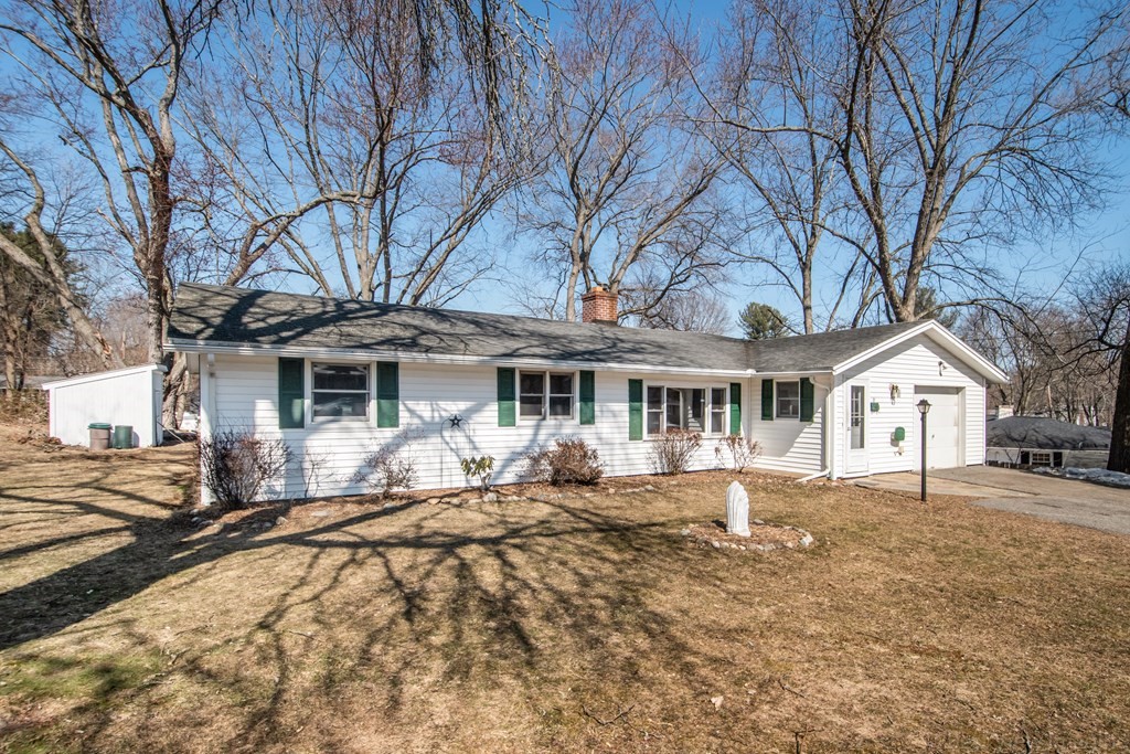 21 Paxton Road Framingham, MA 01701 - Photo 2 of 29